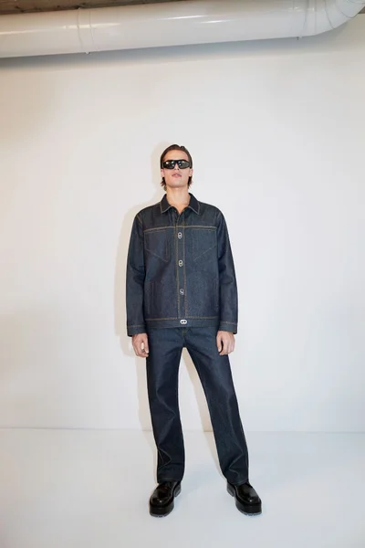 Look 19
